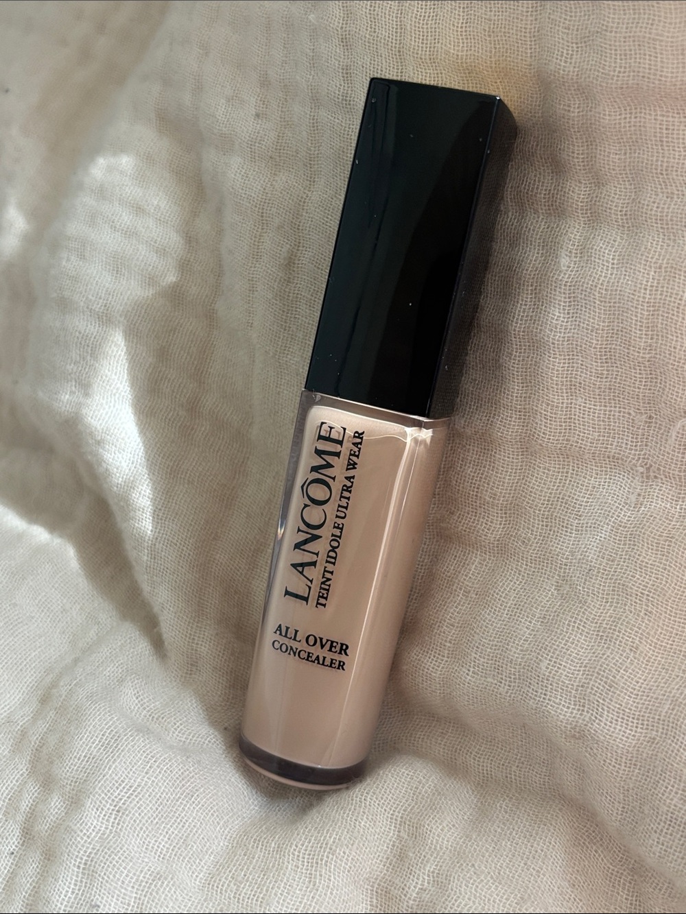 Lancôme All Over Concealer in Buff Neutral